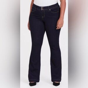 NWT Torrid Mid-Rise Flare Jean Size 30 R